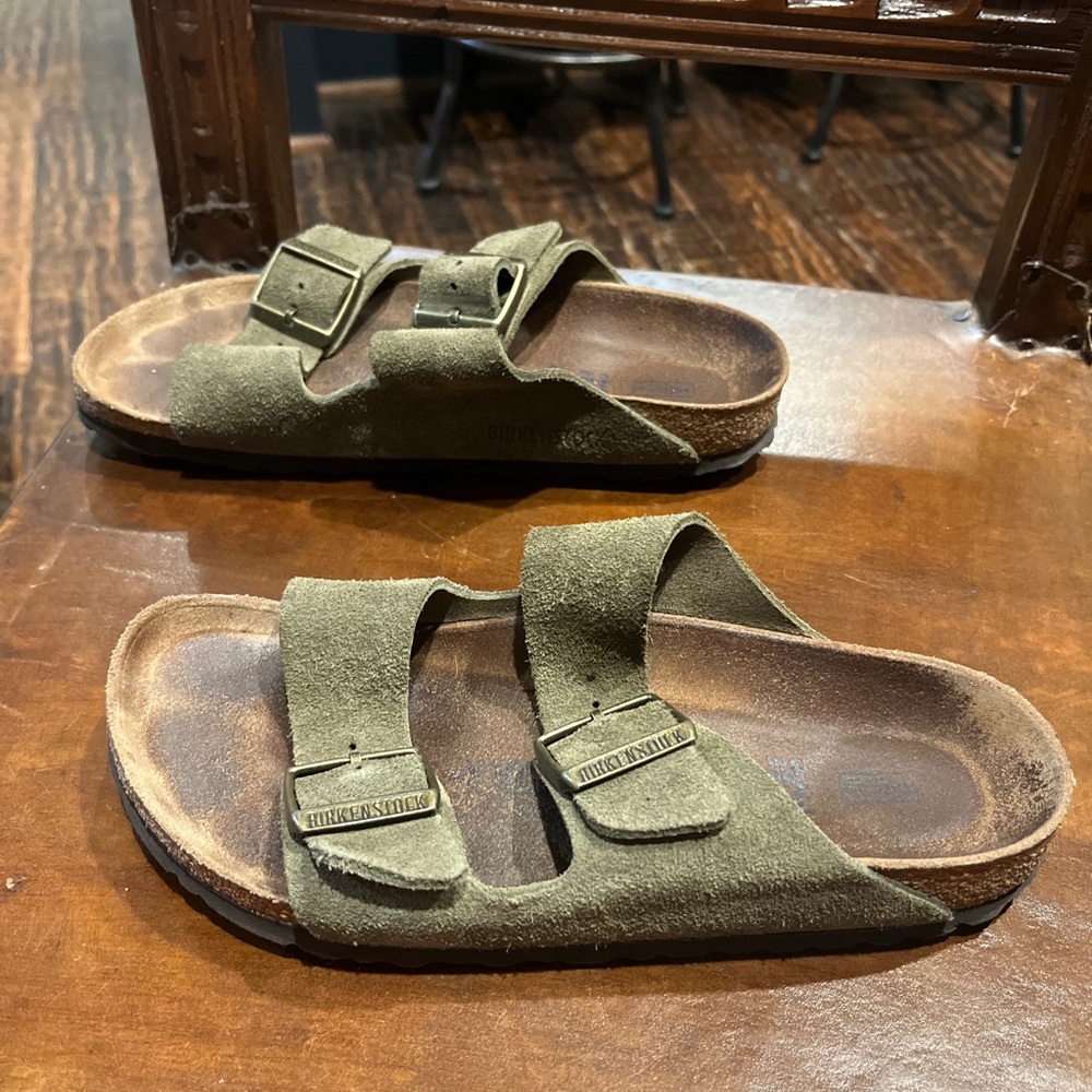 Birkenstock Women's Arizona Olive Suede Sandals - size 37 (women’s 6-7)